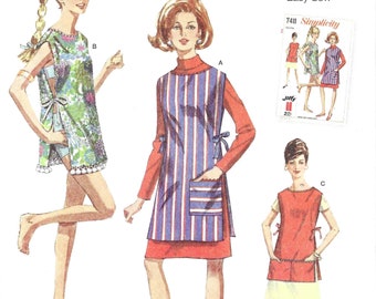Simplicity Jiffy  Pattern S9726 1960's Easy Retro Repro Pullover Apron in Two Lengths has Pocket Variations & Side Ties - One Size Fits Most