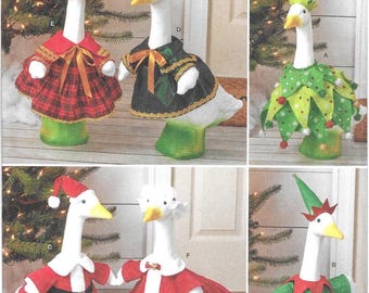Simplicity Pattern S3187 Porch Goose Clothes for Christmas Holiday 23" Figure, One Size