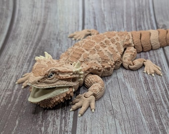 Realistic Articulating Bearded Dragon - 3D Printed