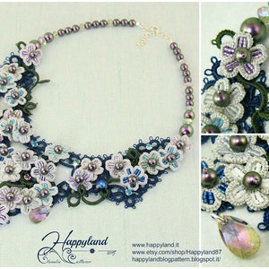 Puede incluir: Un delicado collar de crochet azul y verde con flores blancas y cuentas iridiscentes. El collar tiene un cierre plateado y dos cristales colgantes iridiscentes en forma de lágrima.