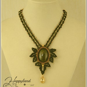 Kitiara  , macramè necklace pattern