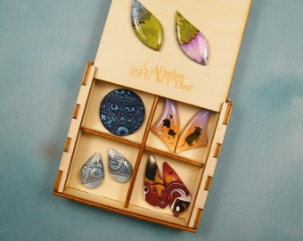 Handmade cabochons, polymer clay, in wooden box