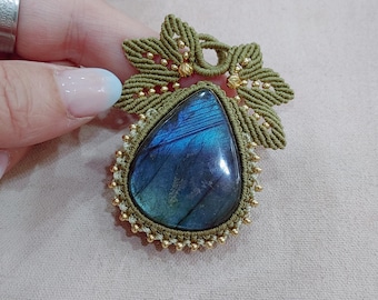 Liberty pendant, macramè  tutorial step by step, 24 photos!