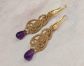 Fleur de Lis, macramè earrings OOAK