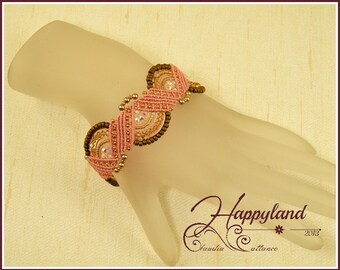 Lilly, patrón de pulsera de micro macramé.