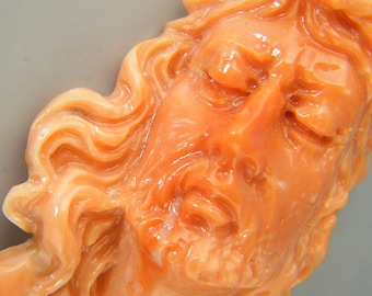 手作りのオレンジ色のサンゴの像：水槽と本棚のホームオフィスの彫刻の