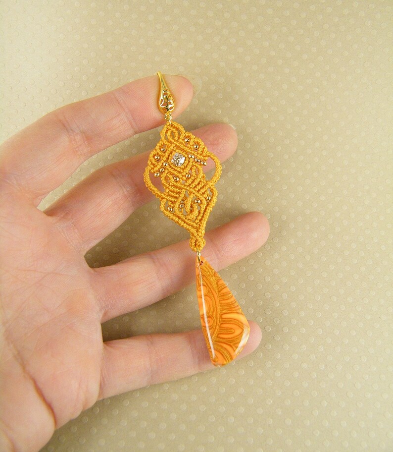 INTRIGUE EARRINGS