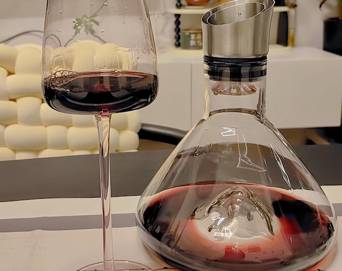 Waterfall Crystal Wine Decanter, Premium Aerating Crystal Carafe for Red Wine, Unique Mountain Base Decanter, Modern Clear Glass decanter