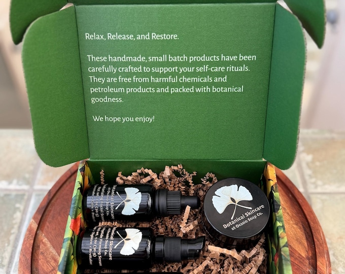 Facial Gift Set - Vitamin C Moisturizing | Kelp and Peptide Hydration | Vegan and Plant-based