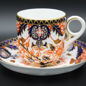 A Royal Crown Derby &#39;Kings&#39; Pattern &#39;383&#39; Cup & Saucer Duo