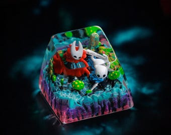 Handmade Resin Horned Knight Artisan Keycap, Cute Fantasy Mask Character ESC Keycap for Mechanical Keyboard, Custom Gamer Gift, Gift for Him