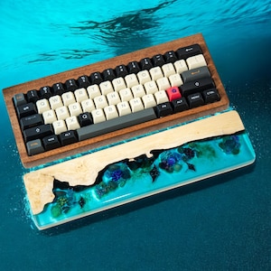 Custom Wooden Resin Wrist Rest, Handmade Gift, Custom Keyboard Wrist Rest, Wood Mechanical Keyboard Case, Custom Ocean Wrist Rest
