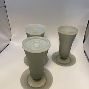 Vintage Tupperware 3 Tall Parfait Sundae Dessert Cups Gray W/Lids #754-28