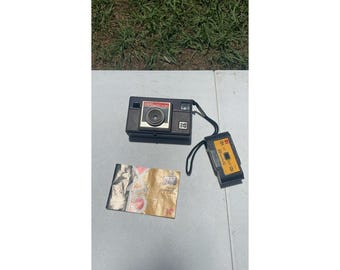 Vintage Kodak Instamatic X-15F 126 Film Camera Film And Instructions
