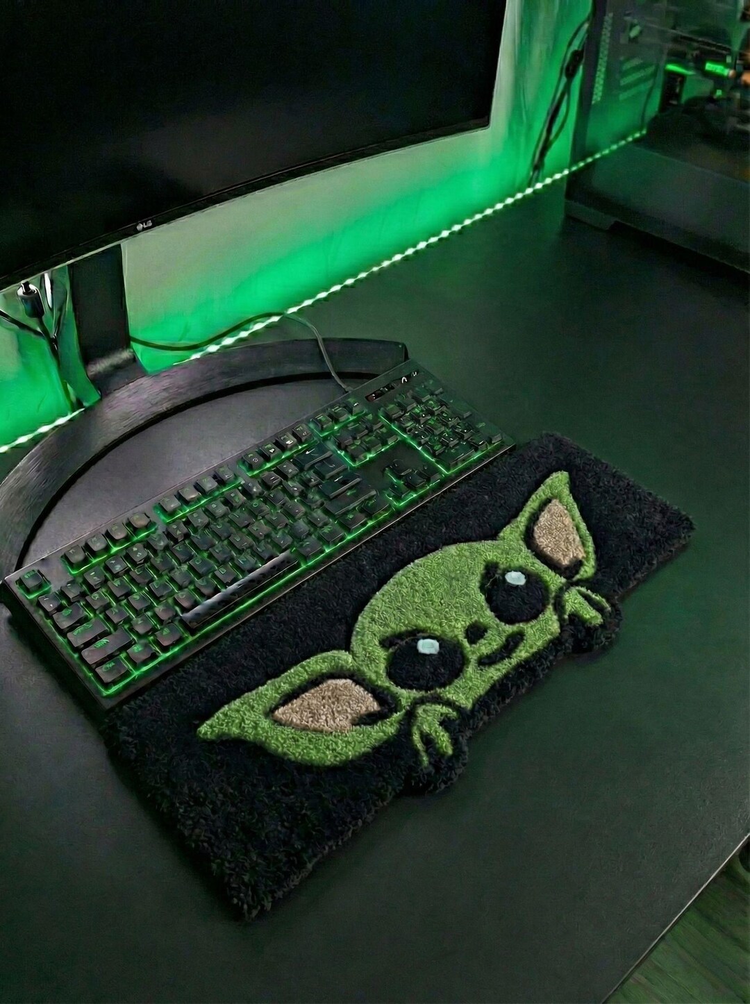 Yoda Rug Custom Tufted Rug: Handmade 'baby Yoda' Style Yarn Rug - Etsy