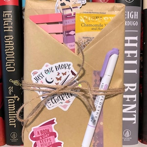 Blind Date with a Book | Gift for Book Lover | Surprise Me Book | Gift for Her | Gift for Reader | Birthday Gift | Date Night Gift | Bookish