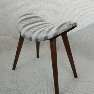 Ethnischer Stoff-Holzhocker - Boho-Dekor-Akzent, Massivholz-Sitzmöbel für Schlafzimmer, Küche oder Lounge-Räume