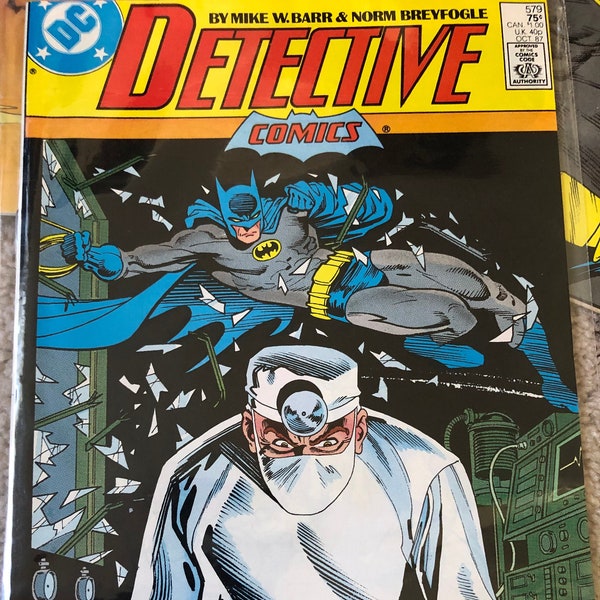 Set of 10 Vintage Detective Comics featuring Batman, Vintage Comics