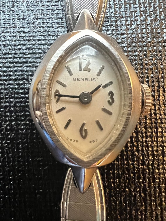 Vintage Benrus Mechanical Ladies Wrist Watch, Dres