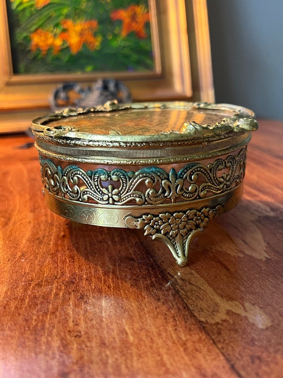 Vintage Powder or Jewelry Box, Gold Filled Jewelry
