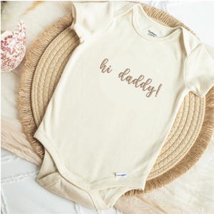 Embroidered Hi Daddy Onesie® or Tshirt Embroidered Gifts for Newborn, Cute Infant Baby Pregnancy Announcement  Gerber Bodysuit, gift Husband