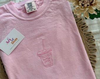 Besticktes T-Shirt mit Eiskaffee-Motiv, 100 % Baumwolle