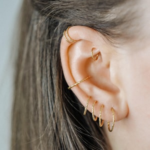 Diamond Cut Helix Hoop - Tiny Cartilage Earring - Endless Ring Hoops - 14g to 26g - 3mm to 15mm