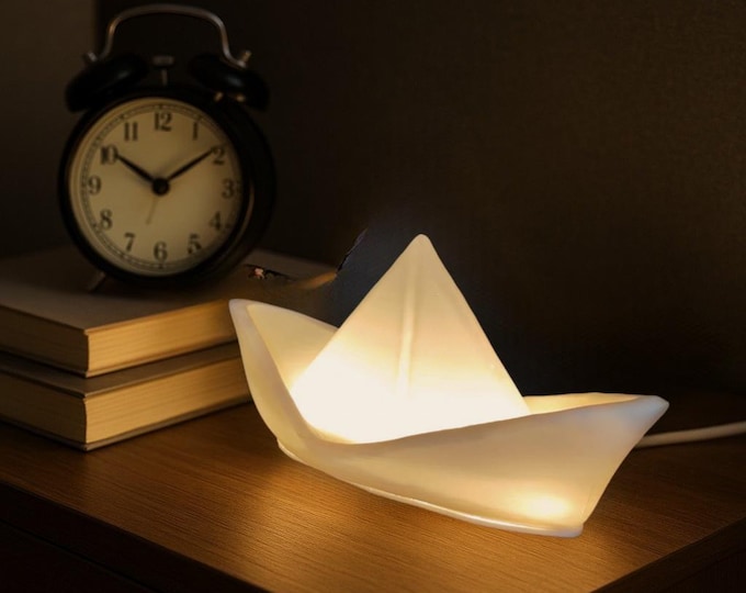 Origami Ceiling Lamp Modern 3D Origami Desk Lamp & Paper Boat. Rustic Farmhouse Industrial Lighting Home Decor and Warm USB Glow