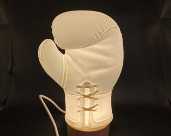 Italian Designed 3D Printed Boxing Glove Lamp USB – Precision Fitness Lighting & Home Workout Decor, Unique Bedside Sculpture, Made in Italy