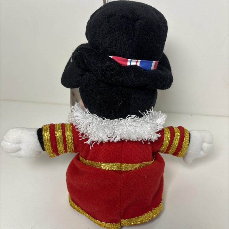 Disney Bean Bag Plush - BEEFEATER MICKEY (Mickey Mouse) (10 inch) - Mint w/Tag zdjęcie 3
