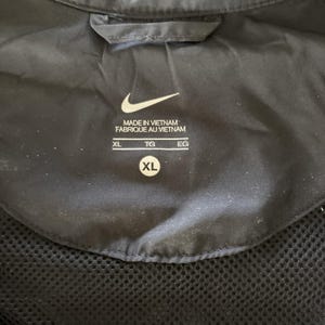 Y2K Nike LIVESTRONG Windbreaker Jacket Mens XL Black 1/4 Zip Nike Fit Running image 10