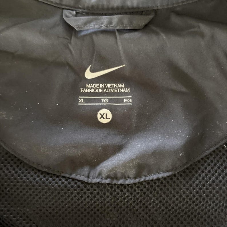 Y2K Nike LIVESTRONG Windbreaker Jacket Mens XL Black 1/4 Zip Nike Fit Running image 10
