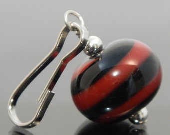 Zipper Pull, red, black, swirl, zipper pulls for purses, zipper pull charm, beaded zipper pull, decorative pull, artisan made