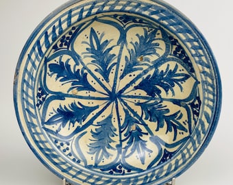 Vintage Moroccan Decorative Bowl — Hand Painted Ceramic Wall Art — Fez Pottery – 29cm