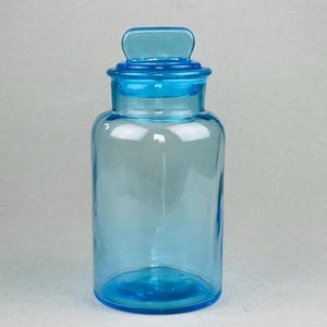 Vintage French Blue Glass Apothecary Jar – Lidded Mid-Century Storage Bottle – 18.5cm Tall