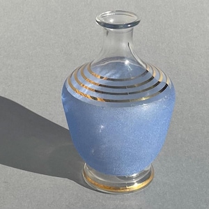 Vintage French Frosted Glass Decanter – Mid-Century Wine or Liquor Bottle with Gold Trim – Barware Decor – 19cm Tall