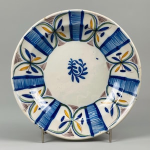 Antique Spanish Ceramic Plate – Large Manises Faience – Rare Cobalt Blue Faience with Geometric & Floral Design – Wall Decor – 31 cm Wide