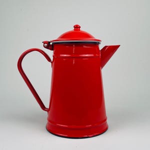 Vintage French Red Enamel Coffee Pot – Farmhouse Cottage Decor Tea pot – 21cm Tall