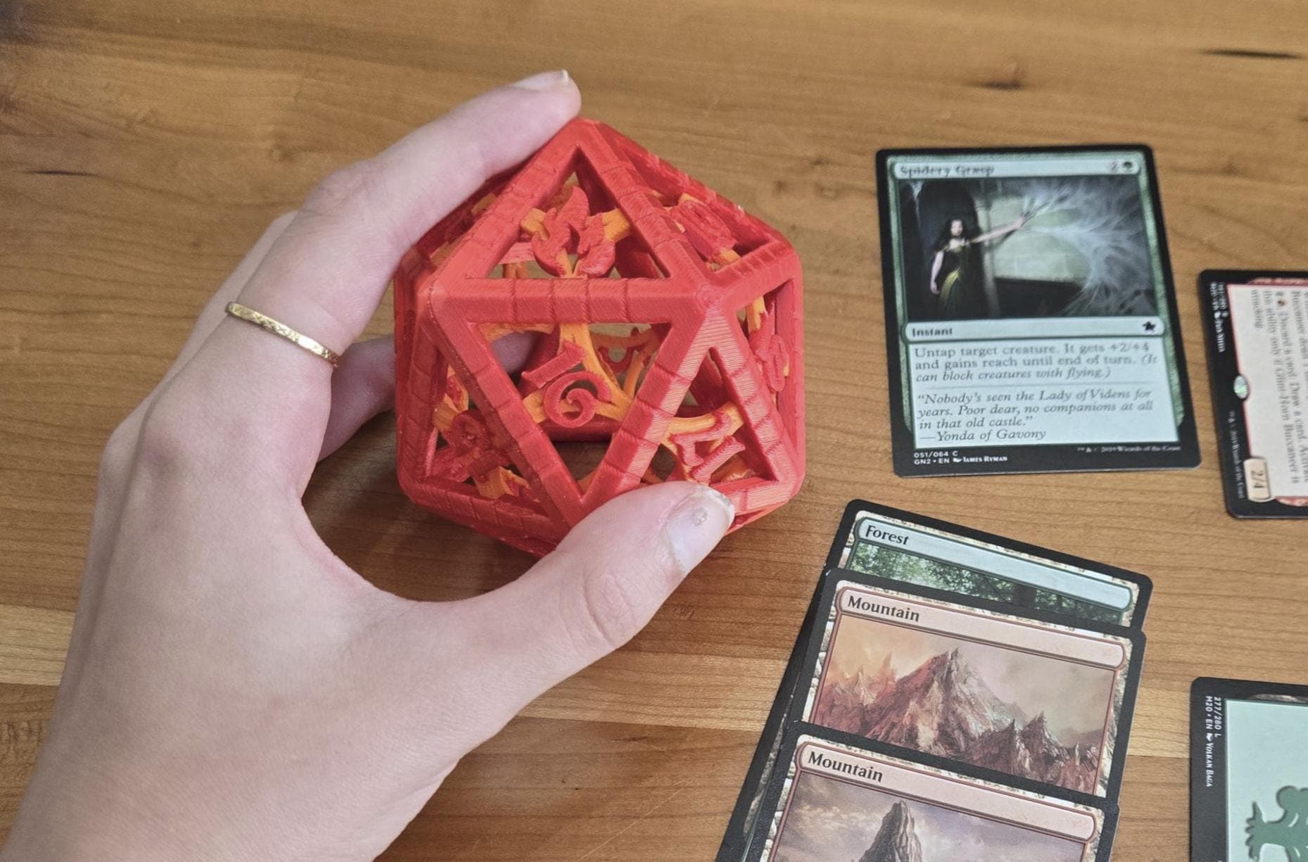 Large Mana Inspired D20 Spindown Life Counter, 3.2 Inch