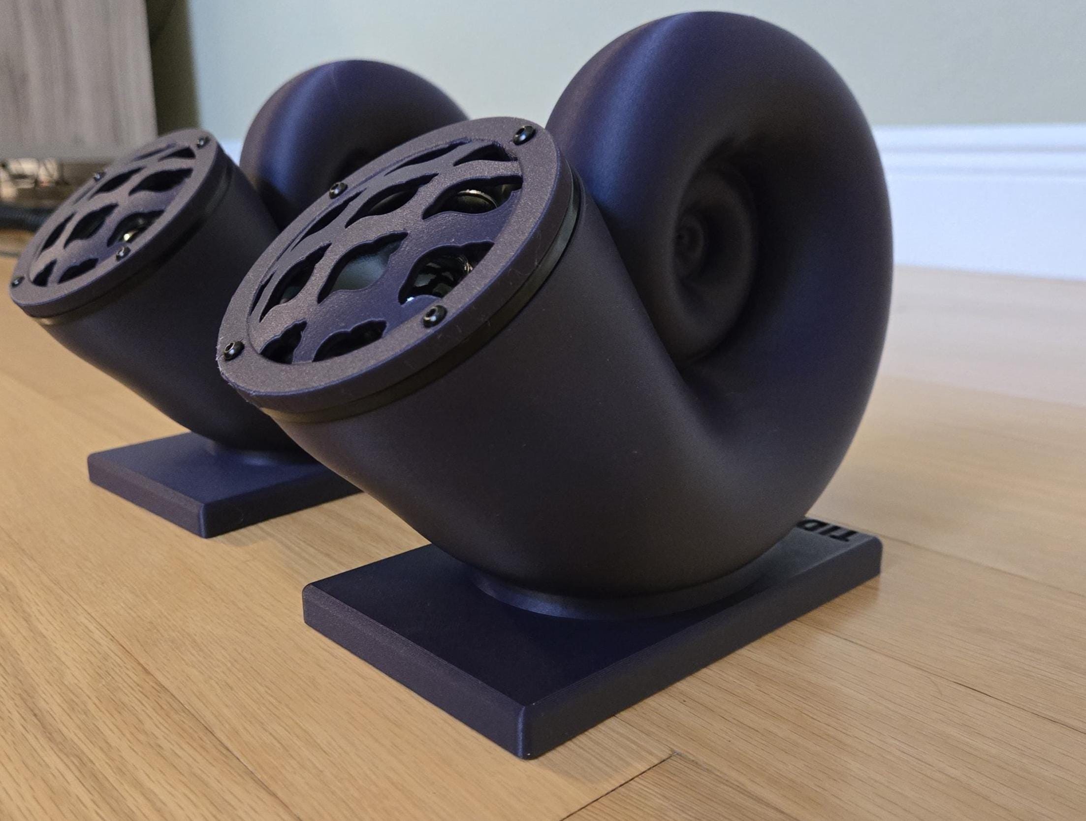 Complete Nautilus Speaker Set + Bluetooth Amp – 2x20W Home Audio Kit w/ Cables