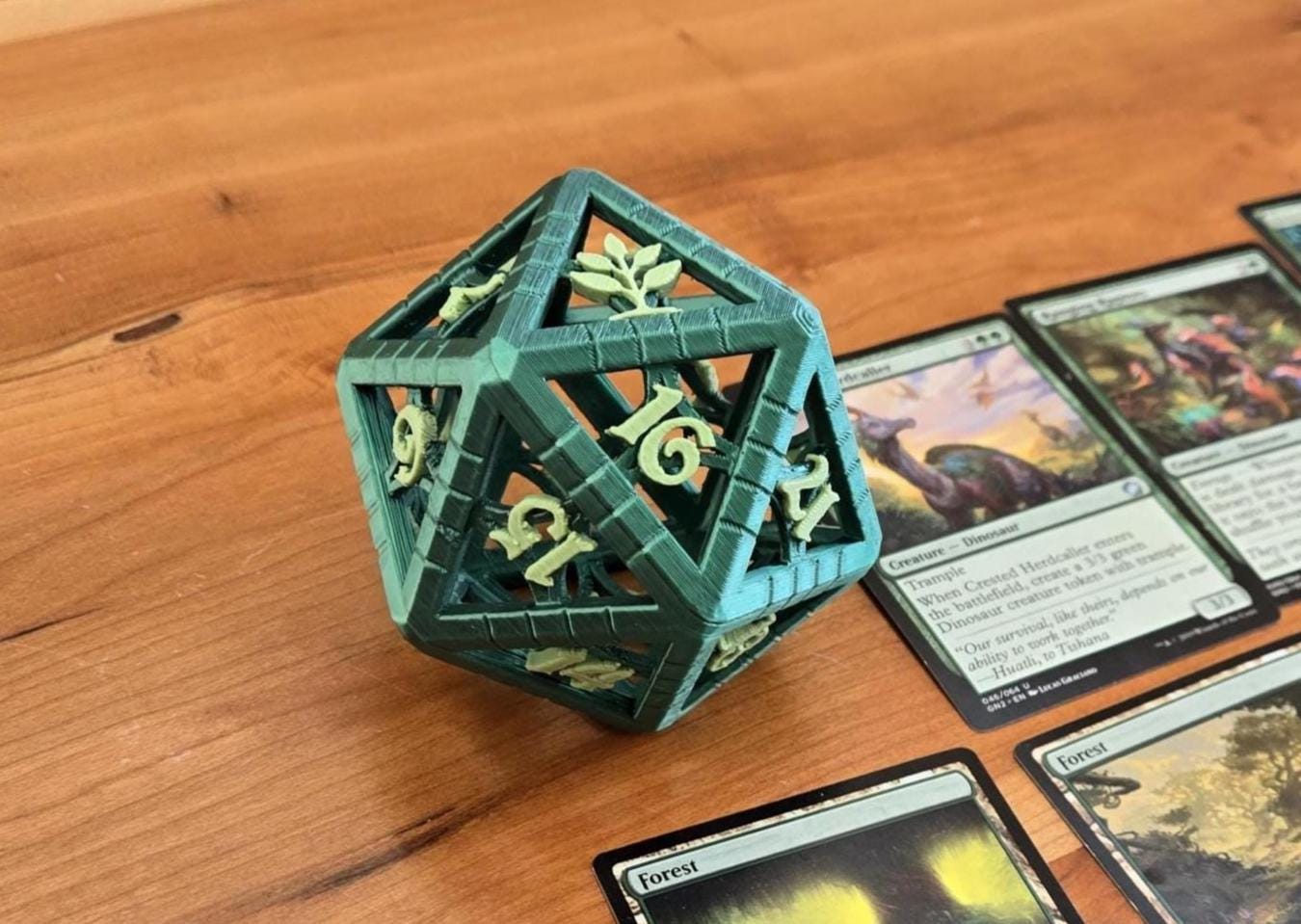 Large Mana Inspired D20 Spindown Life Counter, 3.2 Inch