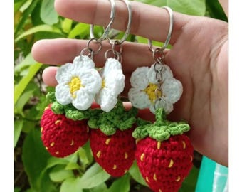 イチゴのキーホルダー、かぎ針編みのキーホルダー、かぎ針編みの