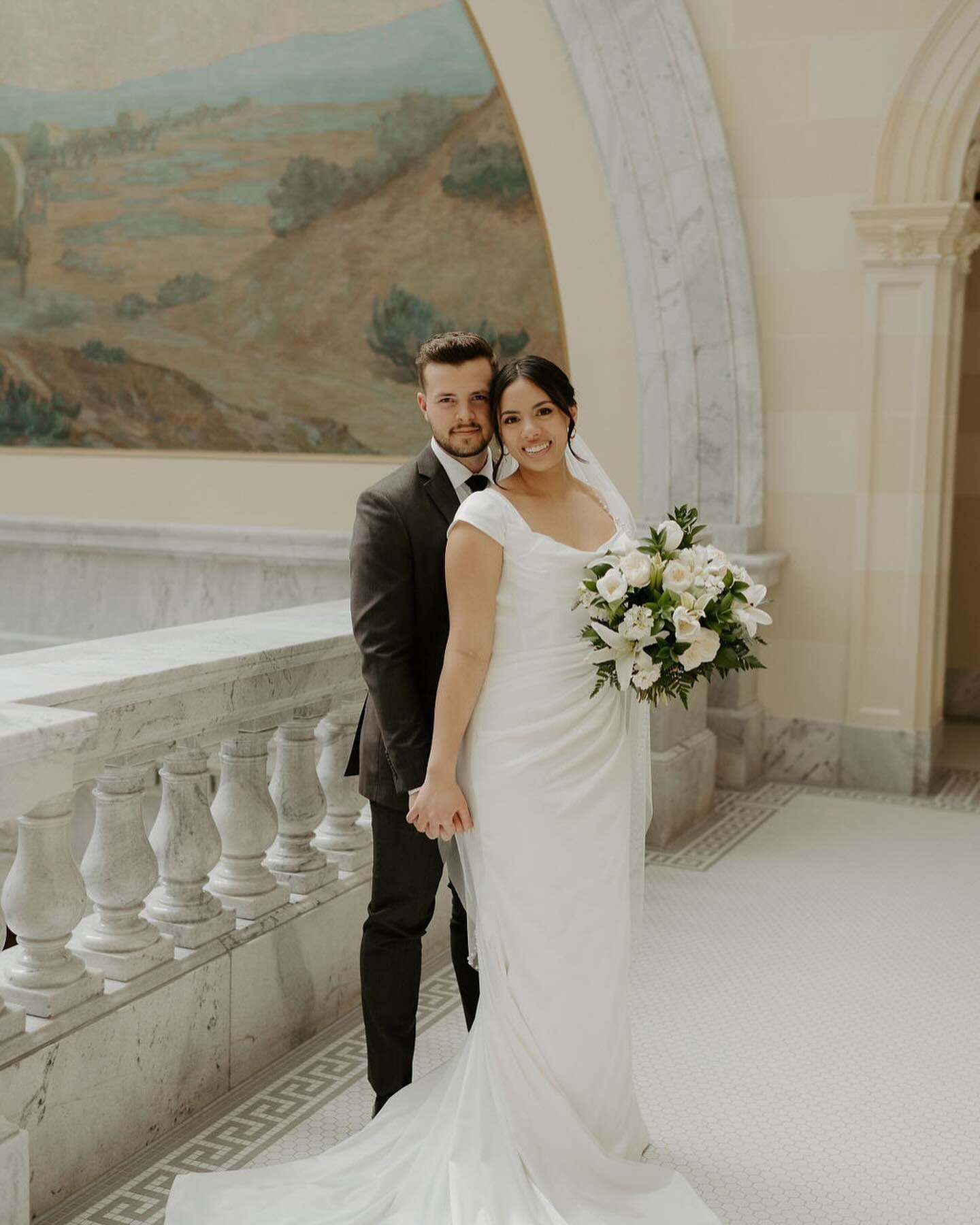 Minimalist Pearl Wedding Veil on Soft English Net Tulle - Etsy display picture 3