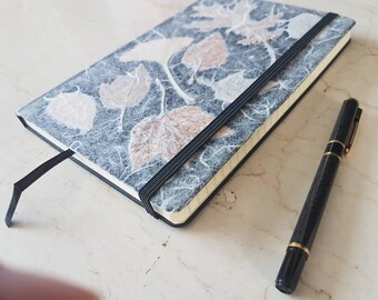 Diario de arte con flores prensadas: Cuaderno botánico de recuerdo (n.° 19)