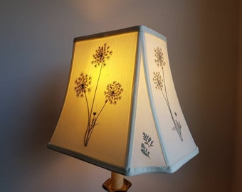 Queen Anne Lace pressed flower botanical artwork lamp shade.  Victorian look (#30)