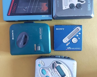 Sony CD Walkman D-NE300 Atrac3plus Mp3 Portable CD Player