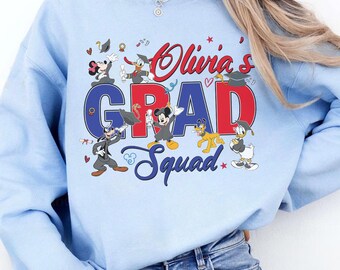 Camiseta personalizada de Mickey y sus amigos del equipo de graduados de Disney, viaje de fin de curso de Disney, graduación de Mickey y Minnie 2026, "De la borla al castillo"