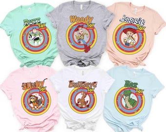 Maglietta coordinata Disney Pixar Toy Story Rainbow Circle, maglietta Disney Buzz Lightyear Woody Bullseye, maglietta coordinata per la famiglia Disney Trip
