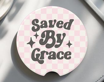 Dessous de verre pour voiture, cadeau chrétien à damier rose pour femme, porte-gobelet religieux, accessoire de voiture pour écriture, cadeau foi de Jésus