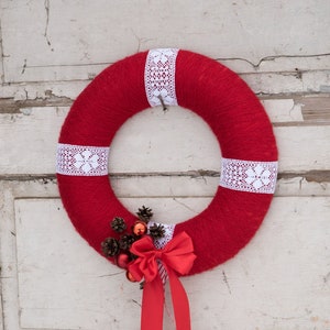 Red and white wreath, Rustic Christmas wreath, Farmhouse Christmas decor, Scandinavian Christmas wreath image 2